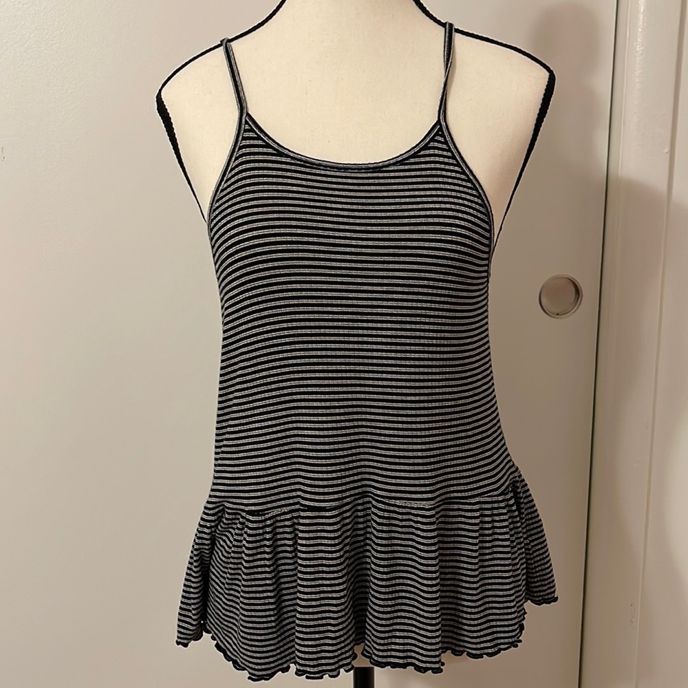 American Eagle Soft & Sexy Tank Top Small Ruffled Hem Good Pre-owned Condition